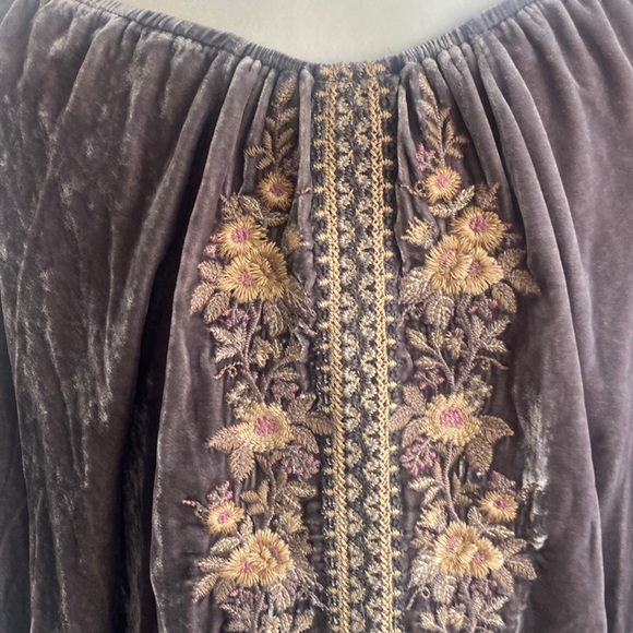 Johnny Was Velour Top - Picture 5 of 13